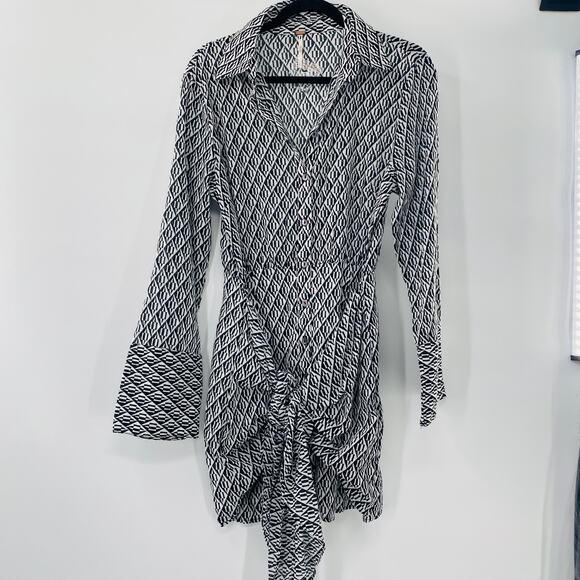 NEW Free People Rillo Beach Summer Shirtdress Small Black White Lightweight - Picture 3 of 16